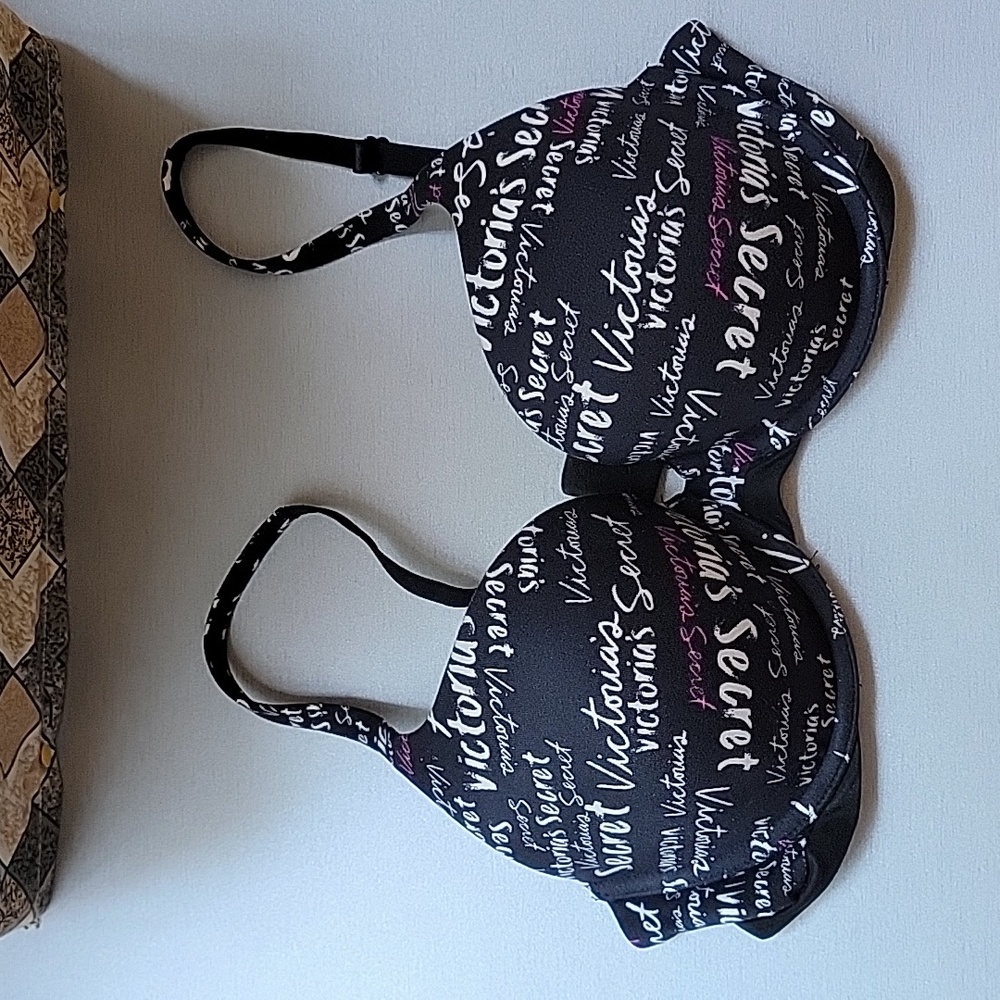 Body by Victoria Push Up Smooth Perfect Shape Bra
